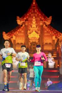 BIB: 191, 067, 160, 015
                            <button type="button" onclick="openModal(22471450)" class="btn btn-primary btn-sm float-right btn-popup" data-toggle="modal" data-target=".modal-high-quality">
                        <i class="fas fa-shopping-cart"></i> Add to Cart
                    </button>
                                            <button type="button" onclick="isThisMe(22471450, true)" class="btn btn-success btn-sm float-right btn-popup btn-isme hidden" data-toggle="tooltip" data-placement="bottom" title="นี่คือรูปของคุณใช่ไหม คลิกที่นี่เพื่อเอาเข้าอัลบั้ม">
                        <i class="fas fa-plus"></i> Add to album
                    </button>
                    <button type="button" onclick="isThisMe(22471450, false)" class="btn btn-warning btn-sm float-right btn-popup btn-isnotme hidden">
                        <i class="fas fa-ban"></i> Remove from album
                    </button>